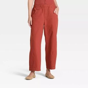 Women's Mid-Rise Barrel Leg Pull-On Pants - Universal Thread